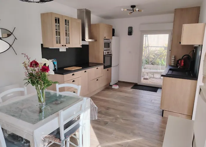 Le Petit Logis De Holiday home *